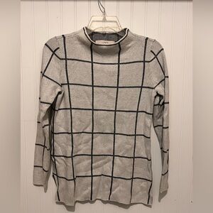 LOFT Black and White Knit Top